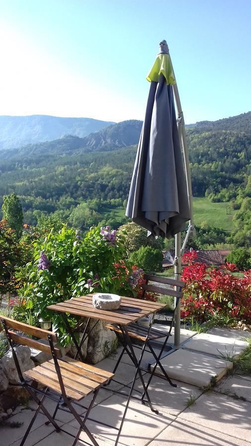 Les Terrasses Du Paradis Hotel Orpierre Exterior photo